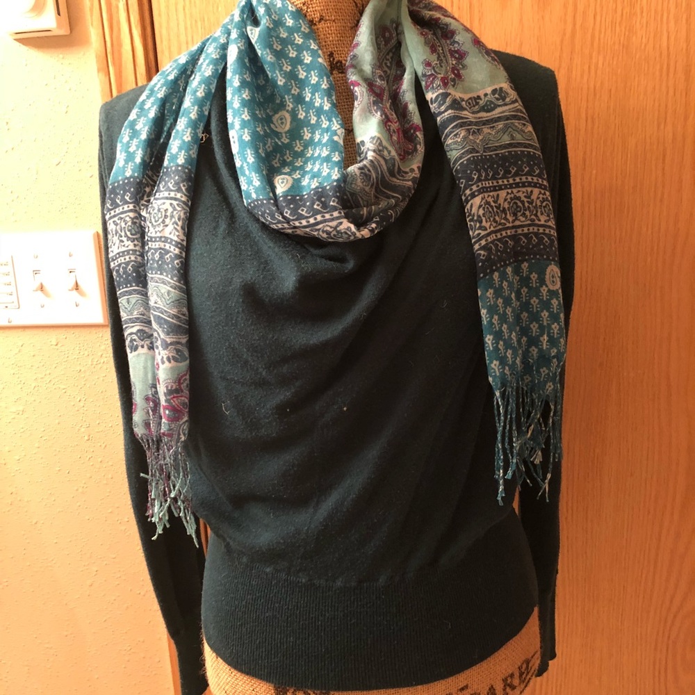 2/19$ Teal blue LOFT sweater with scarf
